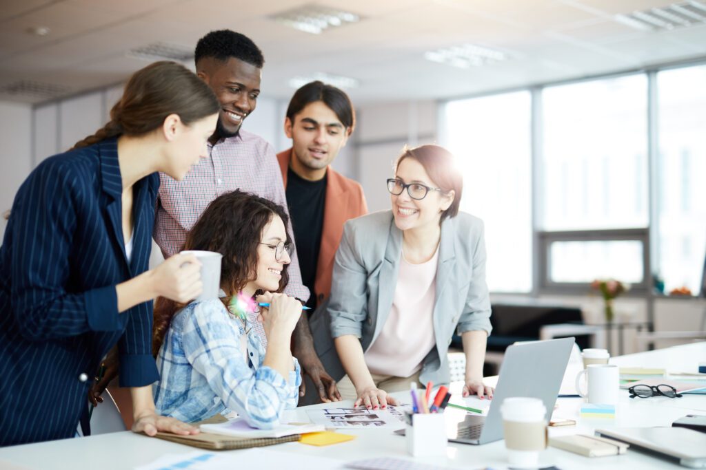 Pessoas em Reunião Startup